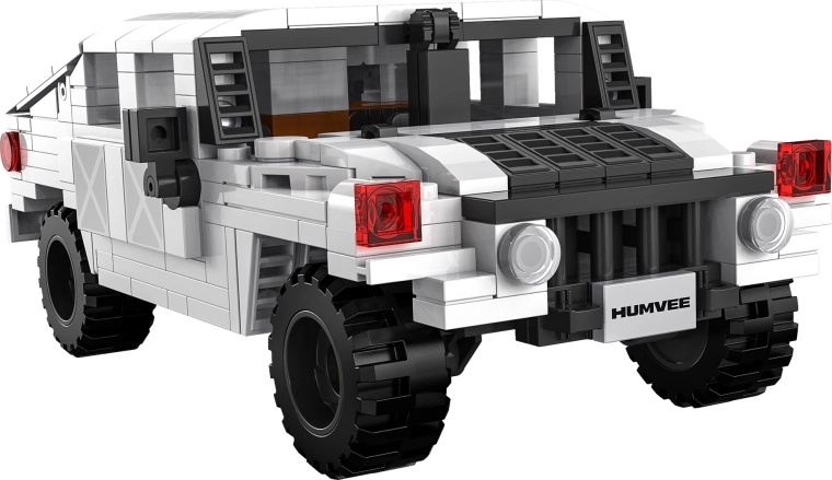 Modelo realista de Humvee blanco