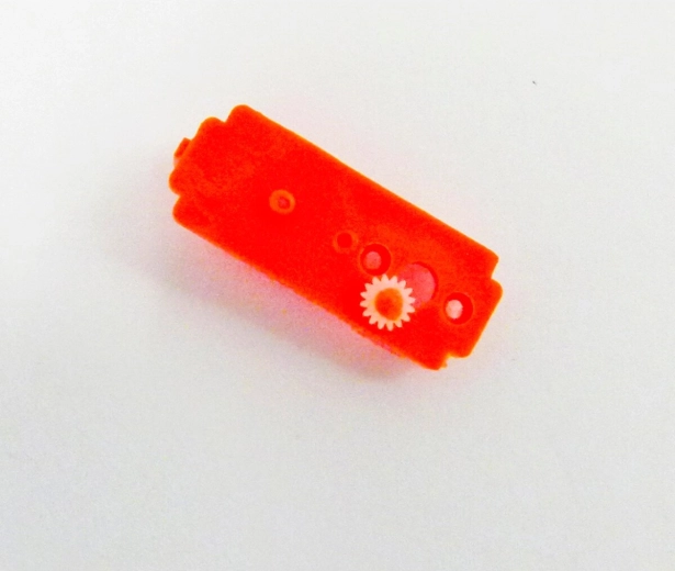 Parte central de la carcasa para micro servo Jamara