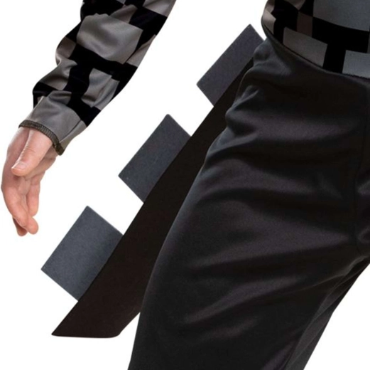 Alas y cola desmontables