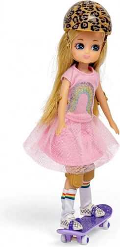 Muñeca Lottie skater con monopatín morado