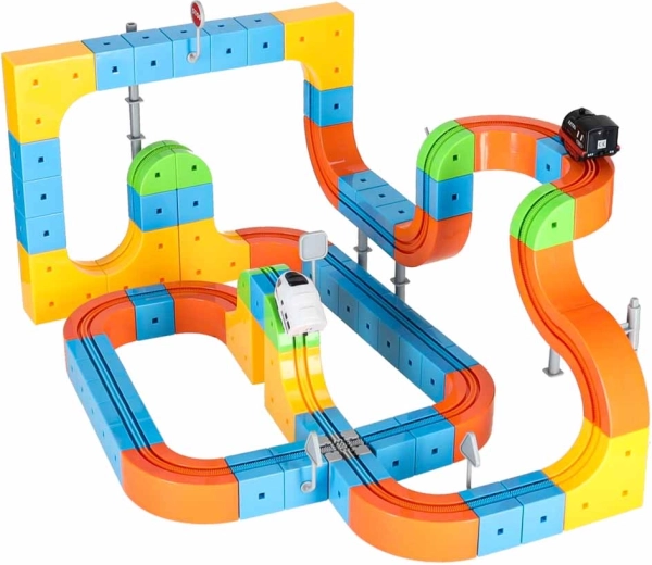 Pista modular con rampas y tramos elevados