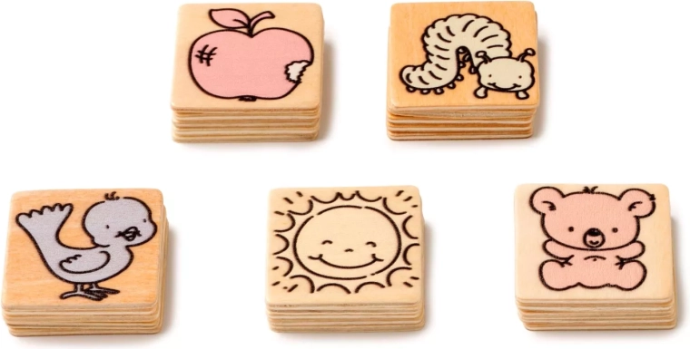 Tarjetas de madera agradables al tacto