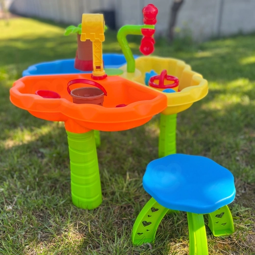 Cómoda silla para pequeños constructores