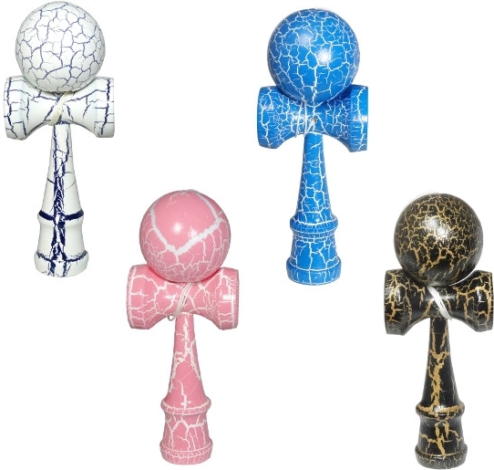 Kendama – juguete tradicional japonés de madera, mezcla de colores