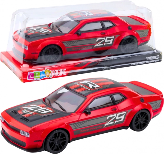 Coche deportivo con tracción trasera rojo