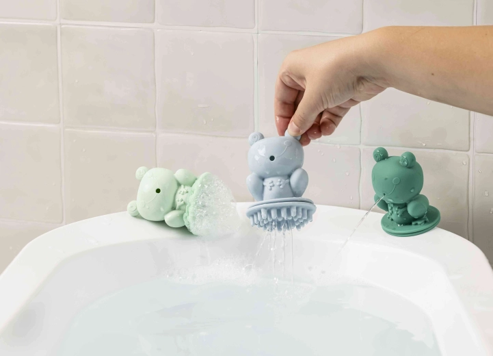 Masaje suave y lluvia de agua