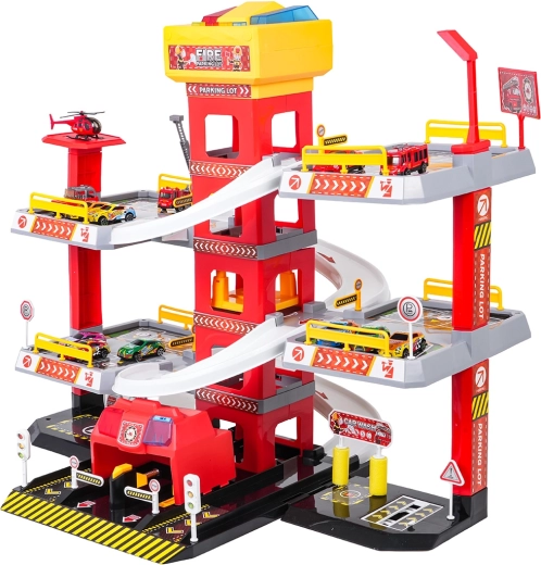 Aparcamiento de tres niveles con ascensor