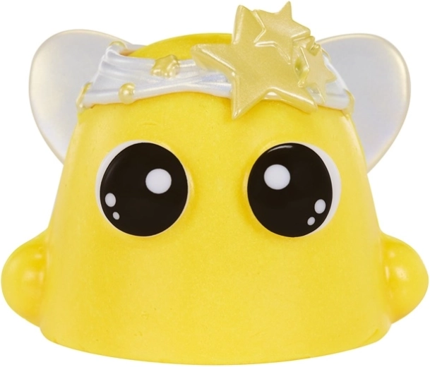 Adorable hada con detalles mágicos