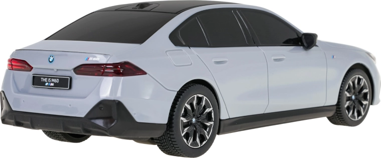 Modelo compacto para jugar y coleccionar