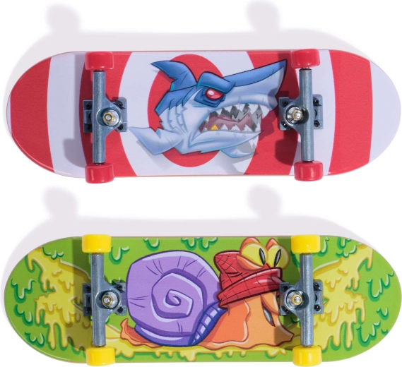 Dos fingerboards con acabado realista