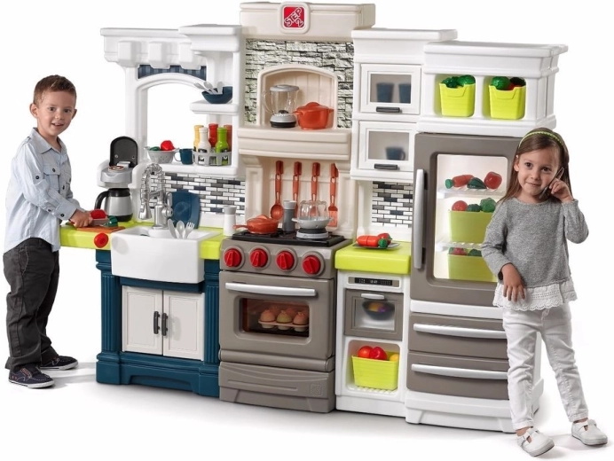 Nevera iluminada y horno grande con ventanilla