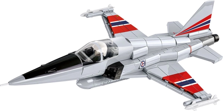 Modelo detallado a escala 1:48