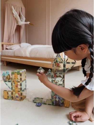 Construcciones de cuento en colores pastel