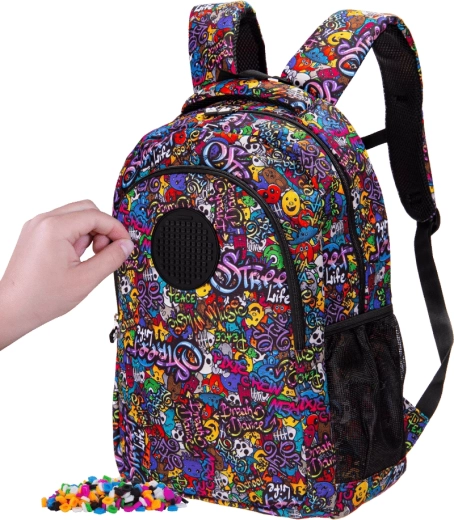 Mochila escolar Pixie Crew Junior para estudiantes con estampado graffiti