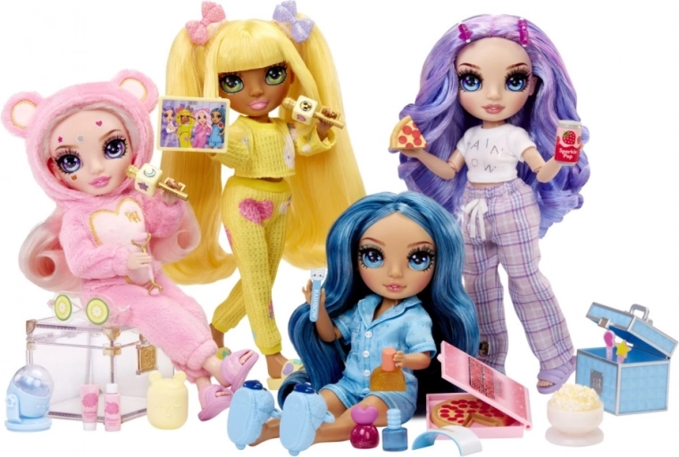 Rainbow High Junior High PJ Party – muñeca de moda para fiesta de pijamas de 23 cm