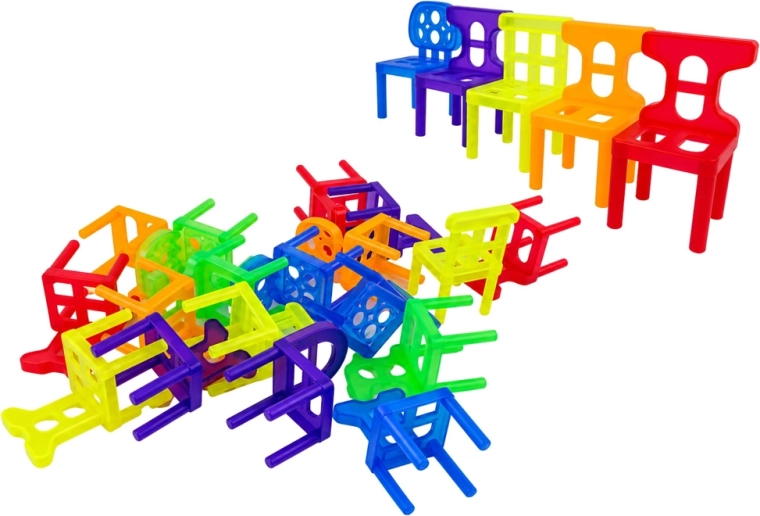 48 sillas de colores para muchos juegos