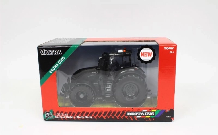 Britains tractor Valtra Q305 negro