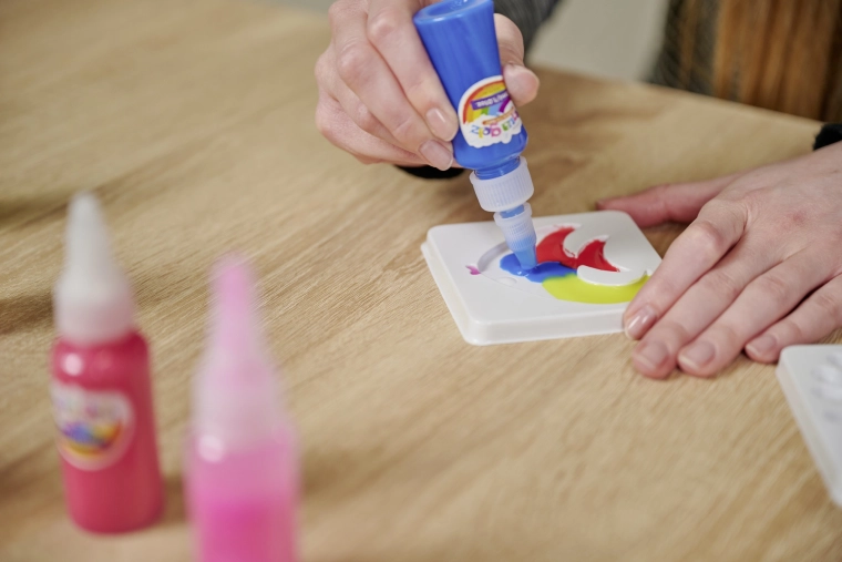 Aplicación precisa de geles de colores