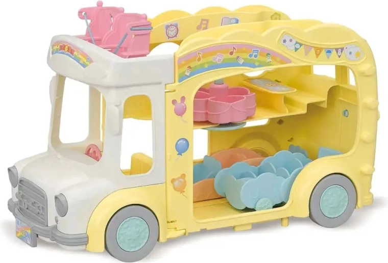 Autobús con espacio para pequeños pasajeros