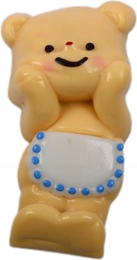 Adorable osito con detalles alegres