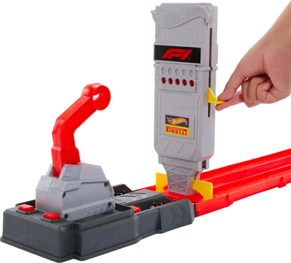 Torre de salida y potentes lanzadores