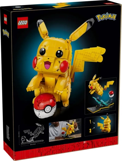 Modelo icónico de exposición de Pikachu con Poké Ball