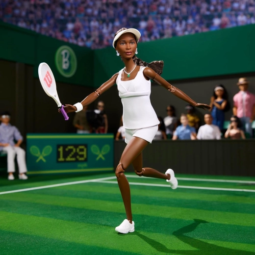Elegante conjunto blanco inspirado en el tenis