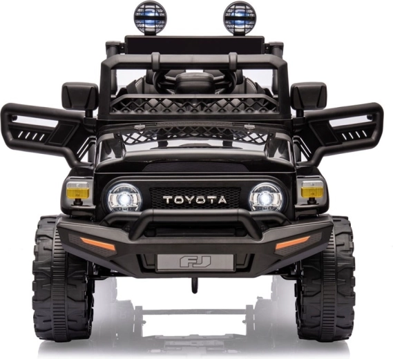 Aspecto off-road robusto del Toyota FJ