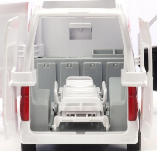 Camilla extraíble y equipamiento realista