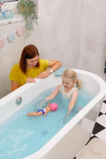 Compañera ideal para la bañera y la piscina