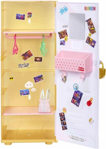 Taquilla escolar (locker) como set de juego y espacio de almacenamiento