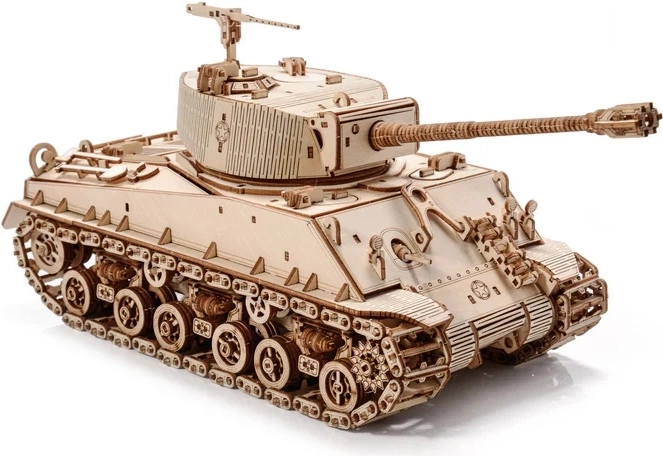 Modelo realista del tanque M4A3E8 Sherman