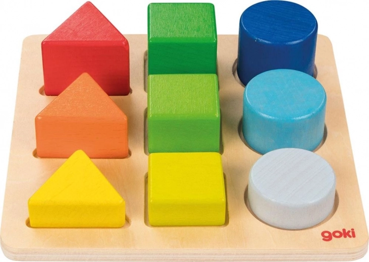 Juguete educativo de madera Goki para clasificar formas y colores