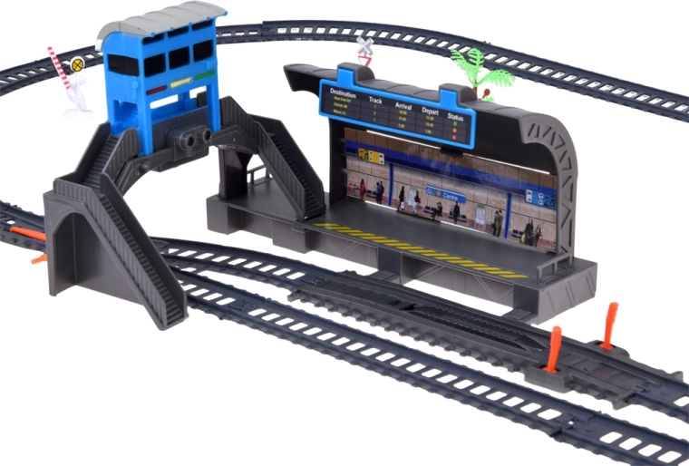 Estación con andén, marquesina y pasarela