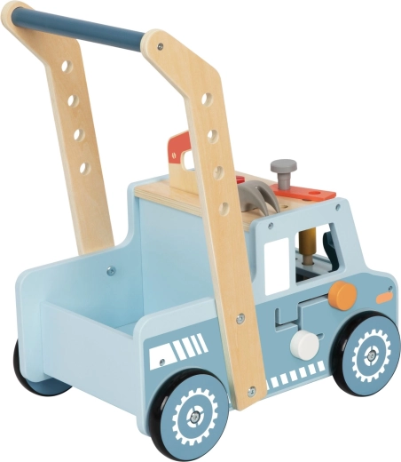 Accesorios abundantes y caja trasera de almacenamiento