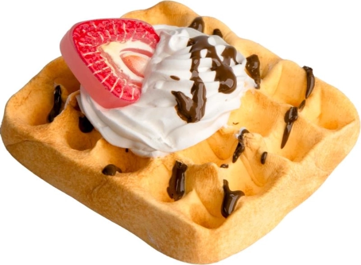 Modele gofres realistas con crema y fresas
