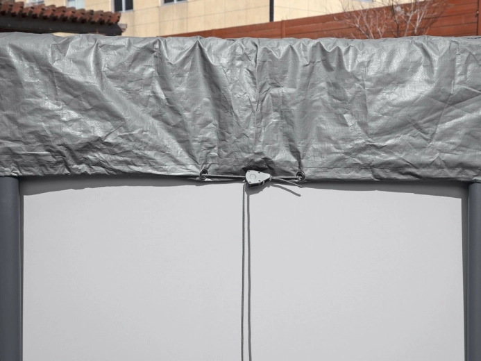 Orificios de drenaje contra la acumulación de agua