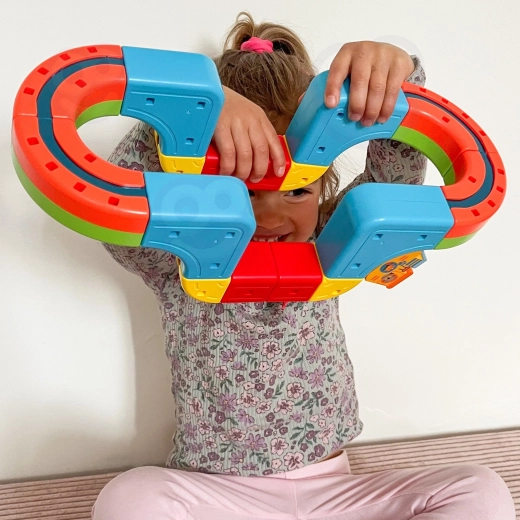 Montaje fácil para pequeños constructores