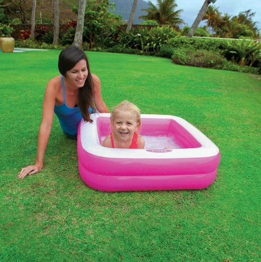Piscina compacta para el verano
