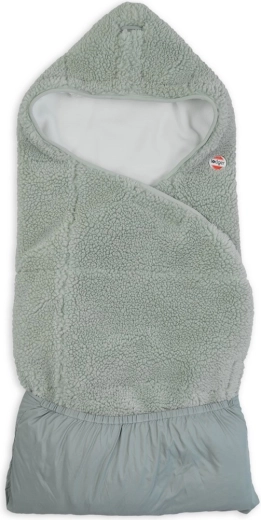 Material Teddy cálido y capucha ajustable
