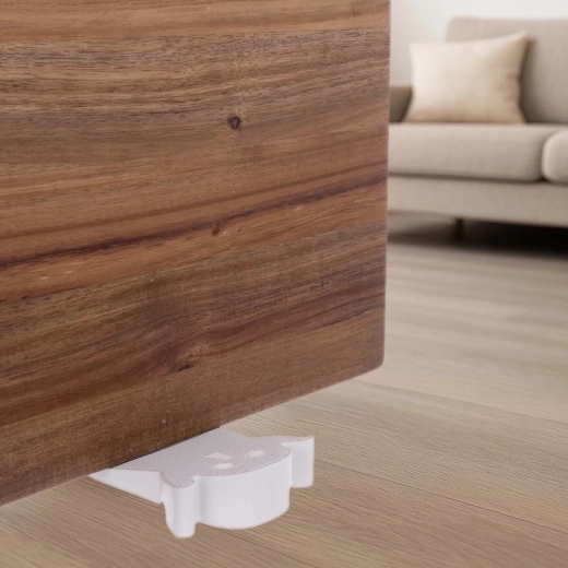 Perfil bajo para introducirlo fácilmente bajo la puerta o los muebles