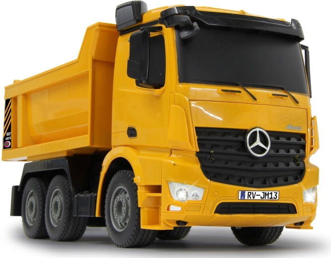 Licencia oficial de Mercedes-Benz y detalles cuidados