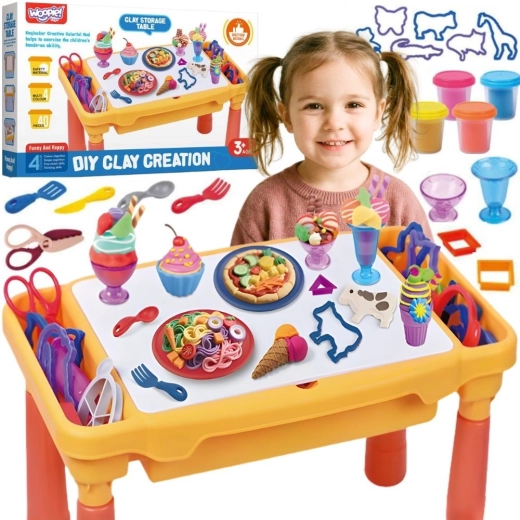 Mesa creativa Woopie con plastilina, compartimentos y moldes (40 piezas)