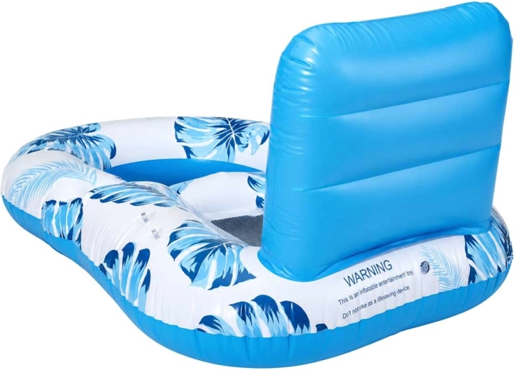 Respaldo y asiento cómodo en el agua