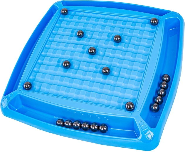 La base de juego mantiene las bolitas bajo control