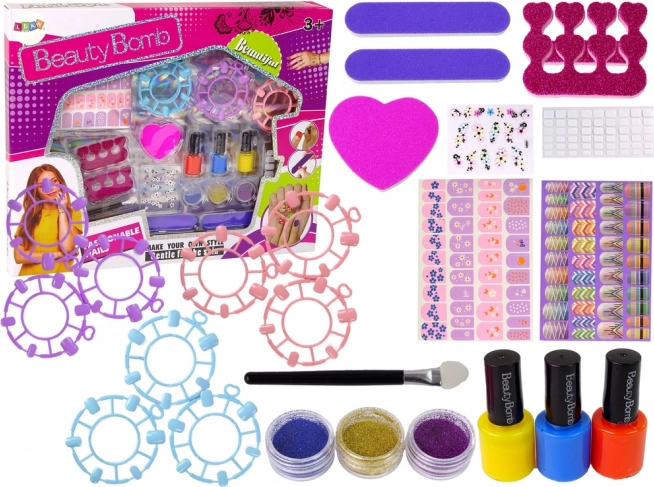 Gran set para decorar uñas