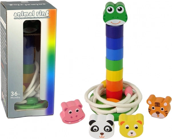 Pirámide educativa de madera y anillos con animales