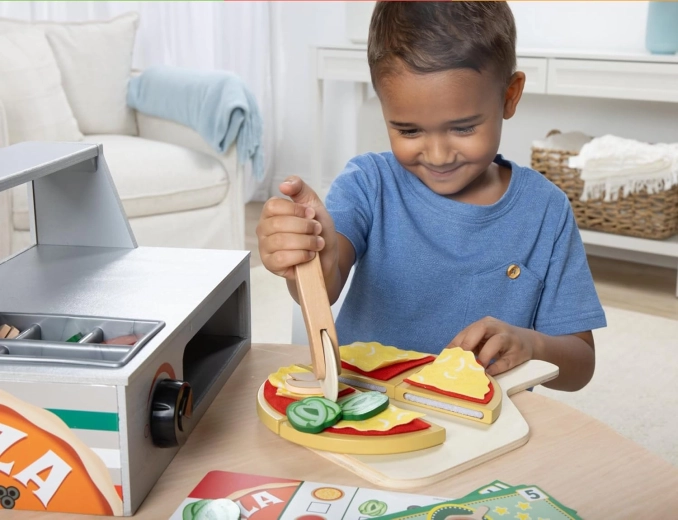 Arma tu propia pizza con ingredientes con velcro