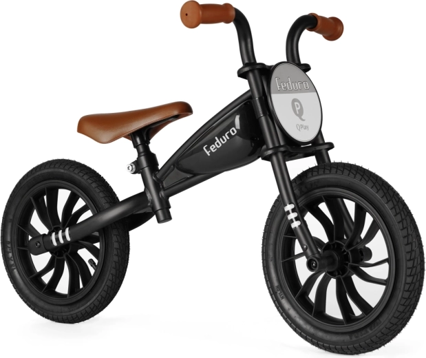Diseño de motocicleta y resistente cuadro metálico