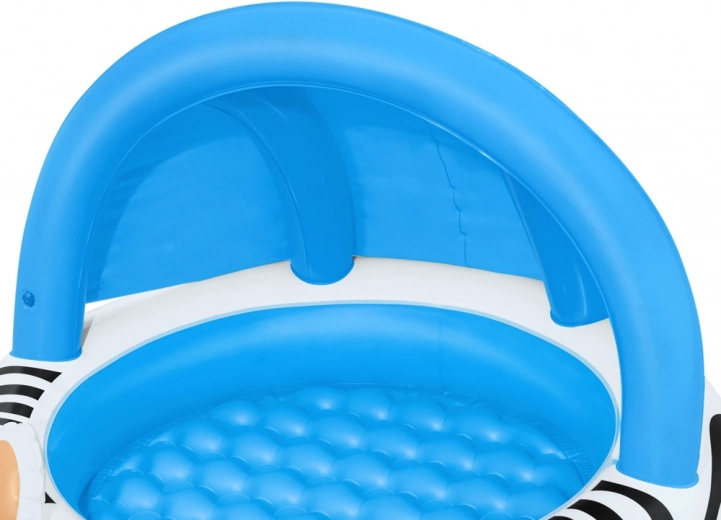 Sombra y comodidad gracias al techo integrado